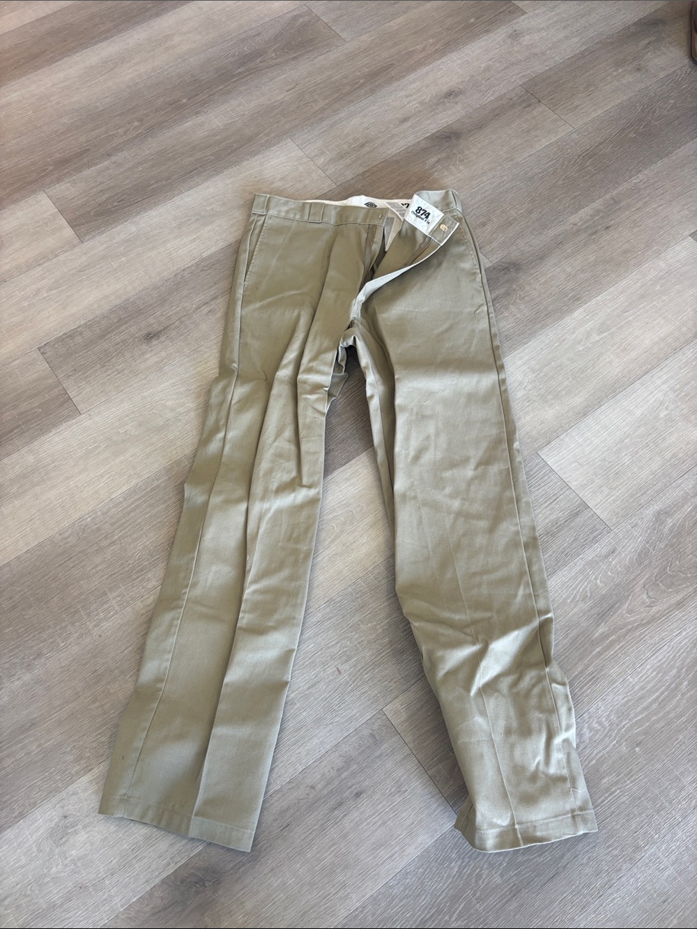 Dickies Men's 874 Original Fit Chinos- size 38x36